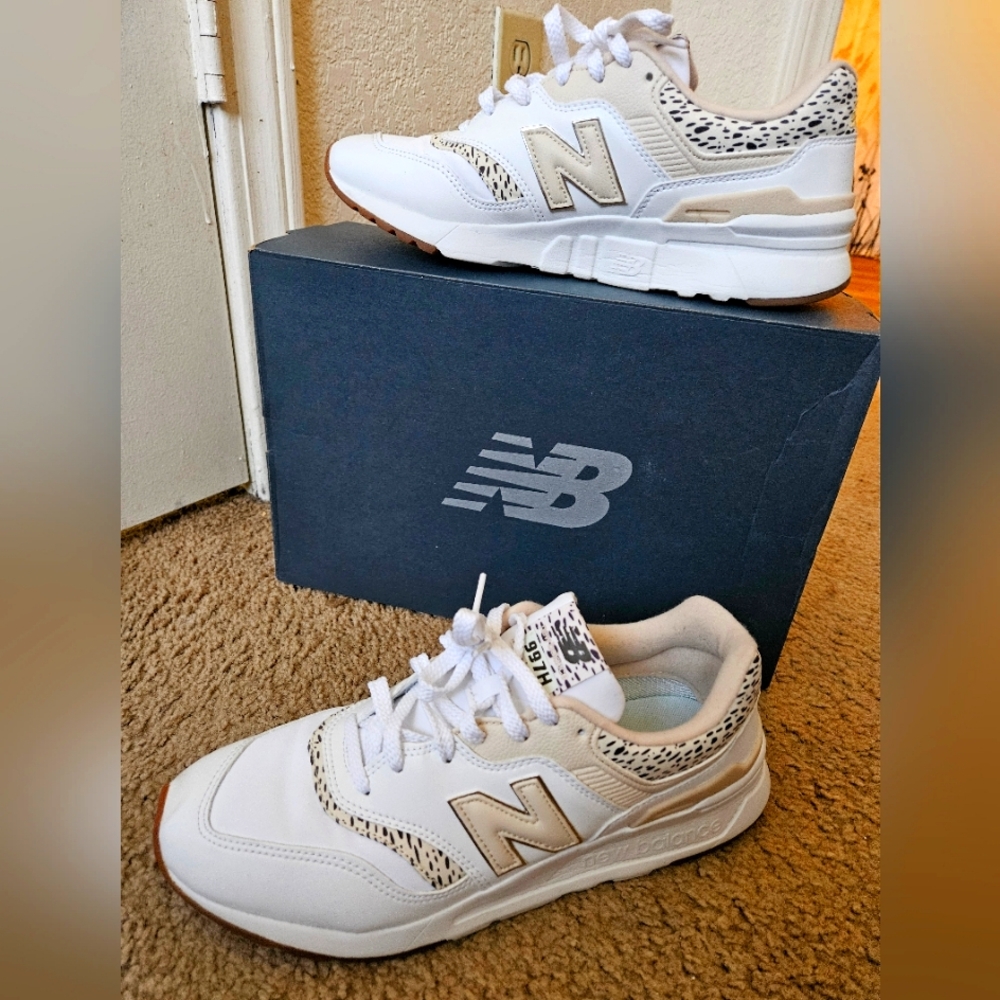 New balance women 997H